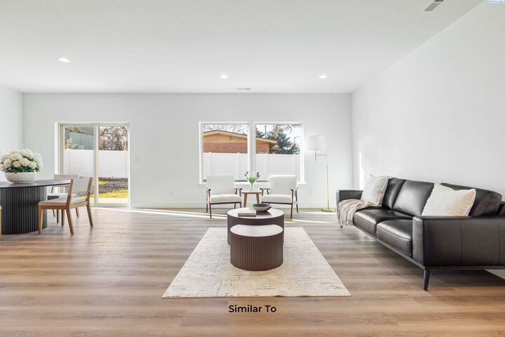 Property Photo:  7547 Grapevine Ct  WA 99353 