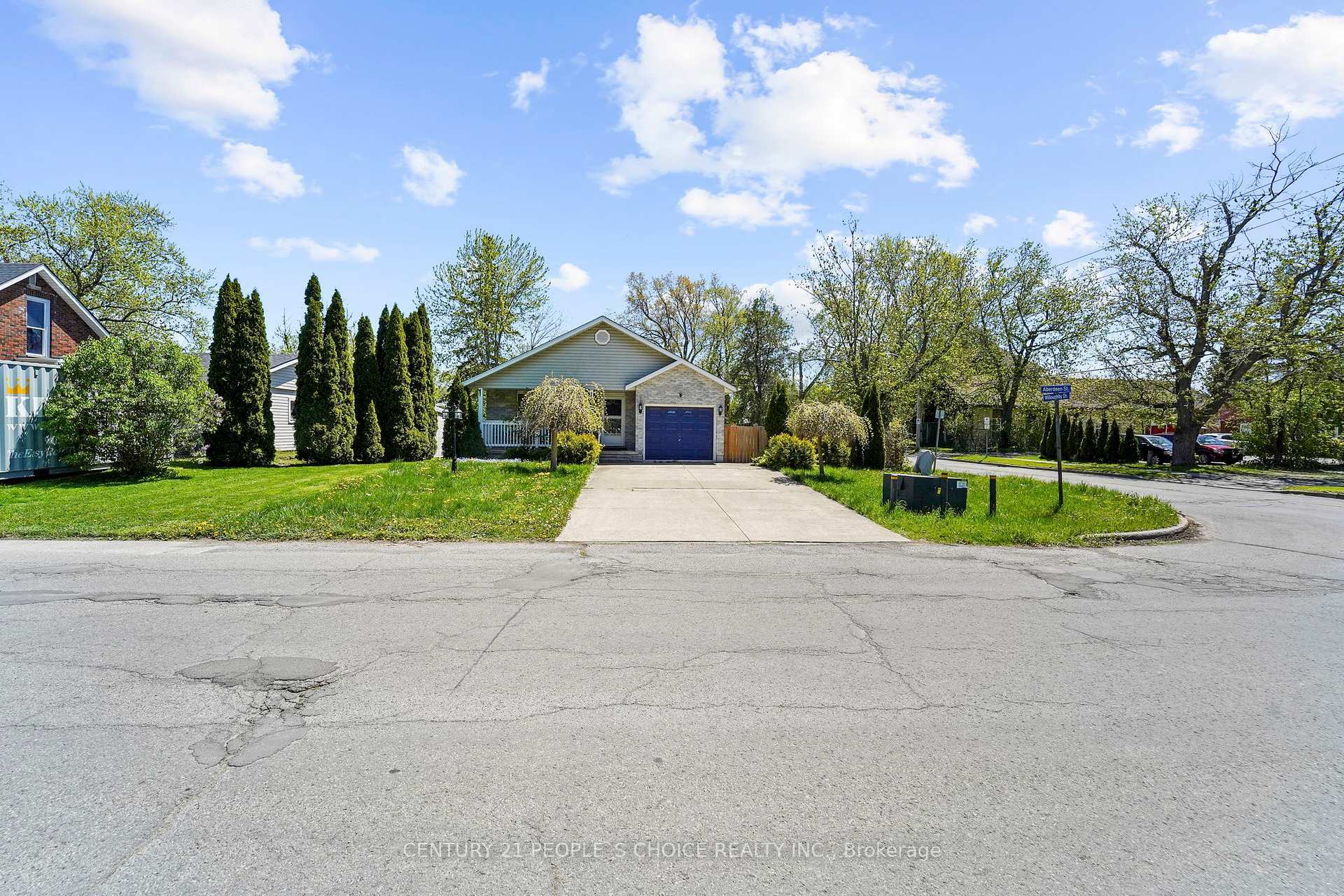 Property Photo:  3640 Aberdeen Street  ON L2G 7X4 