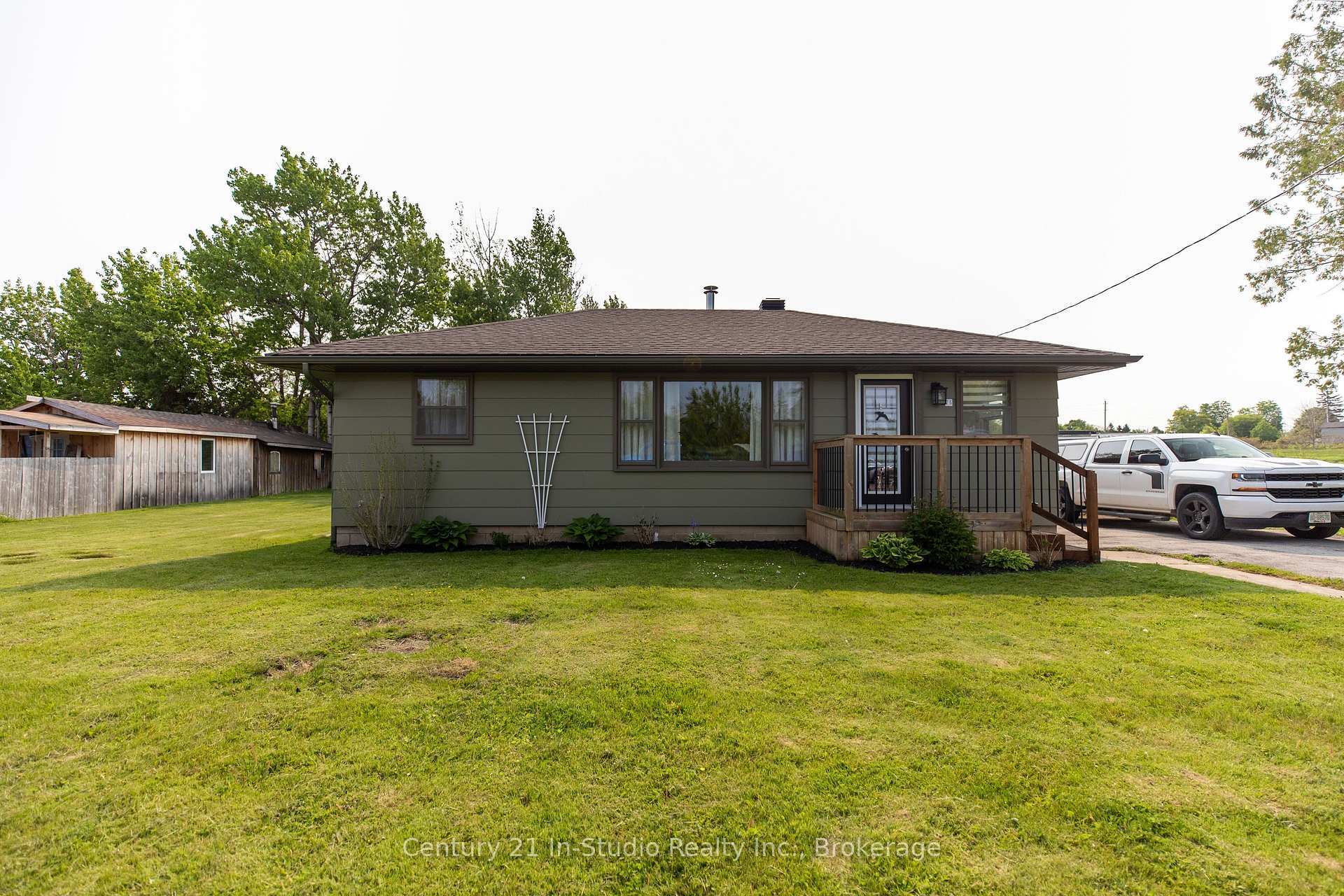 75 Turner Street  Saugeen Shores ON N0H 2L0 photo