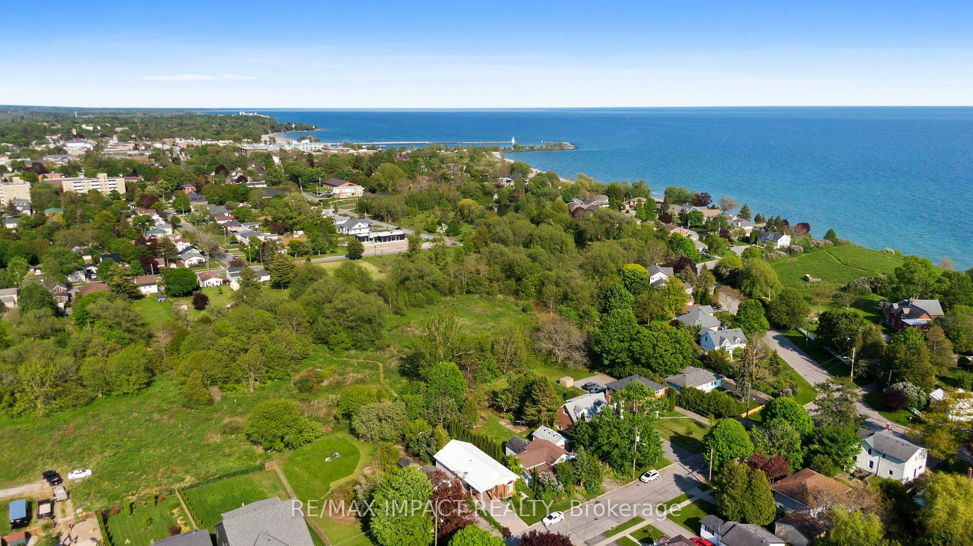 Property Photo:  138 Tremaine Street  ON K9A 2Z3 