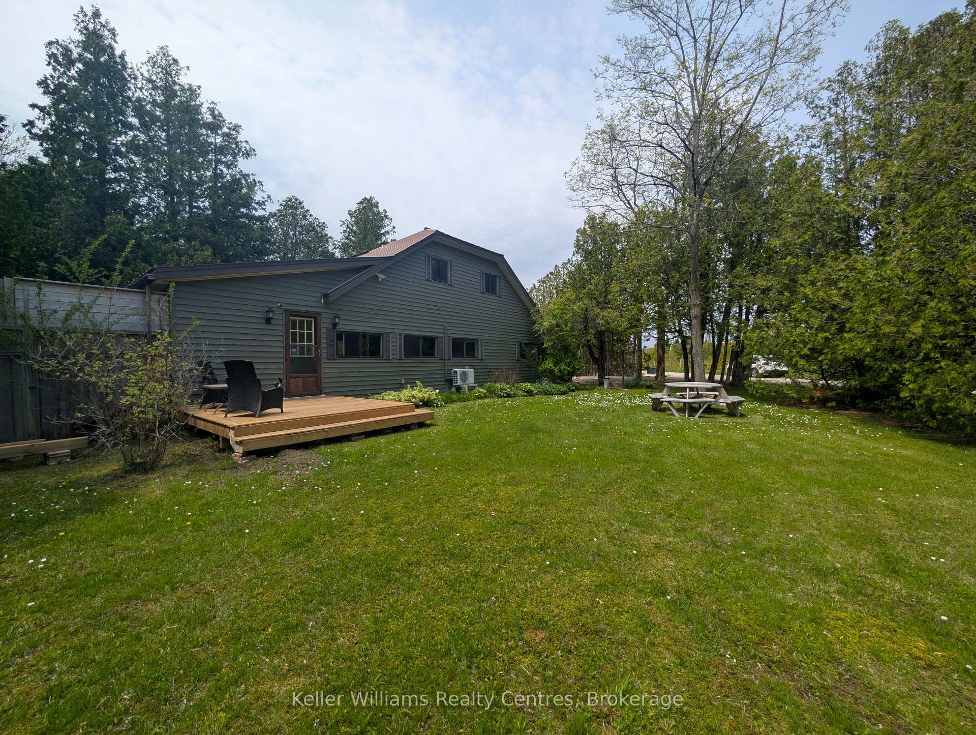 Property Photo: 21 Tyson Lane ON N0H 2T0