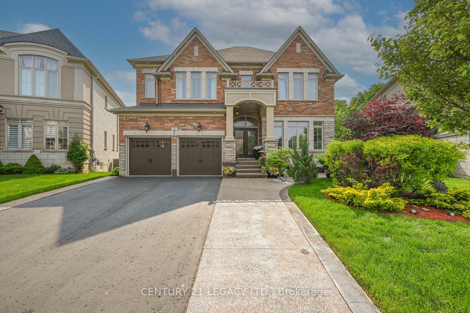Property Photo: 34 Cannington Crescent ON L6X 2Y5