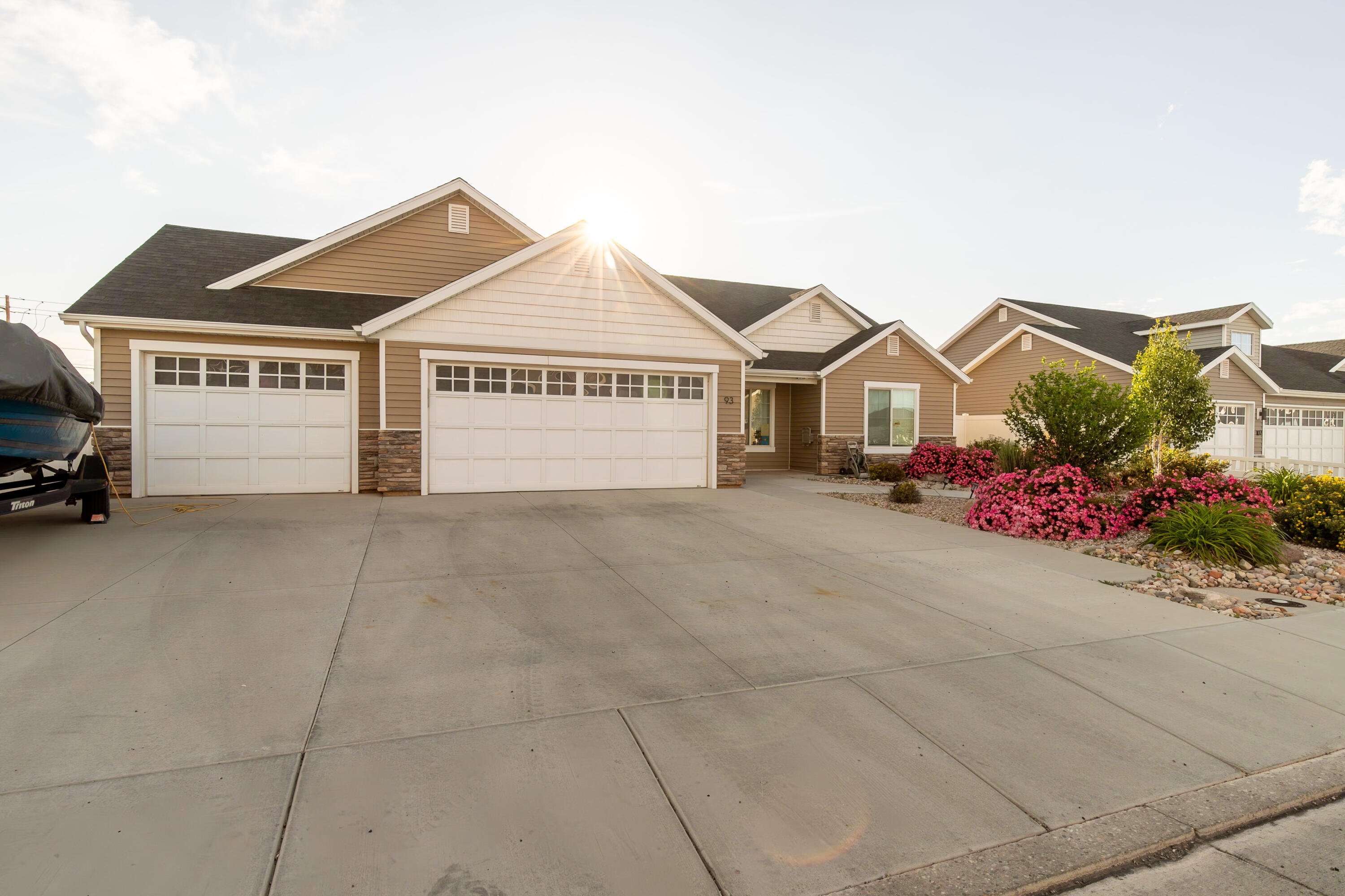 Property Photo: 93 N Windsor Rd UT 84720