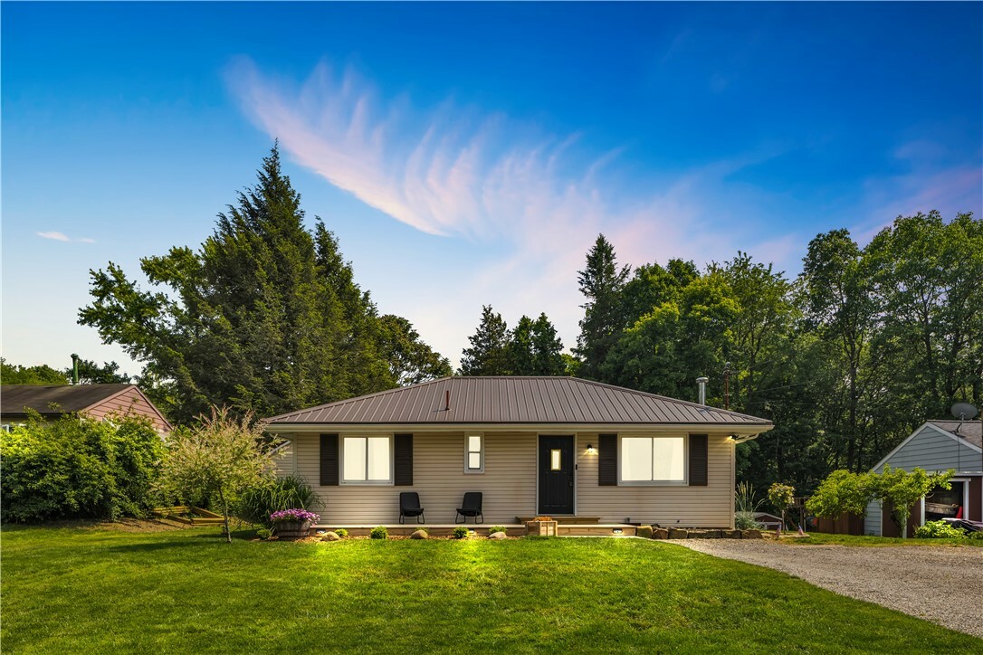 Property Photo: 310 Hutter Ave PA 16117