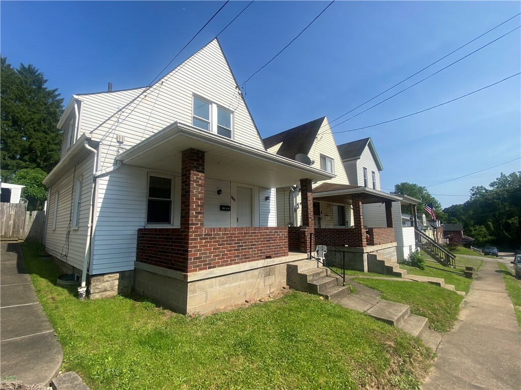 Property Photo: 2619 Harrison St PA 15132