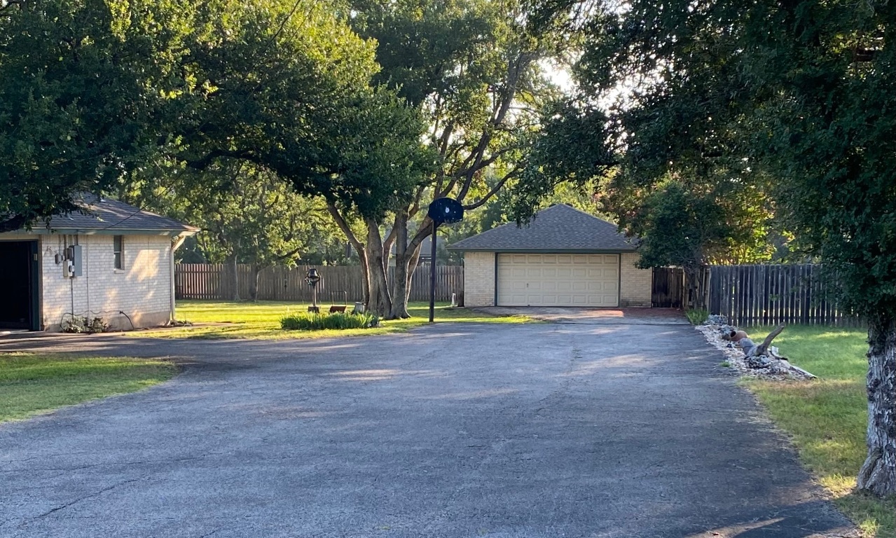 Property Photo: 4105 Val Verde Drive TX 78628