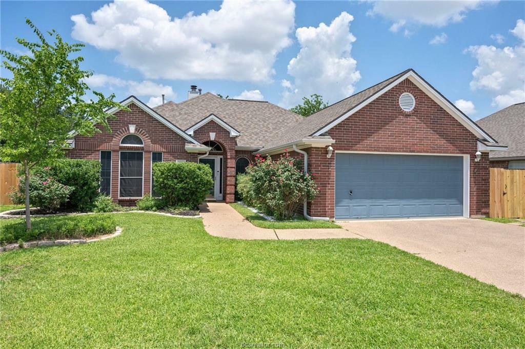Property Photo: 2903 Meadowbrook Court TX 77845
