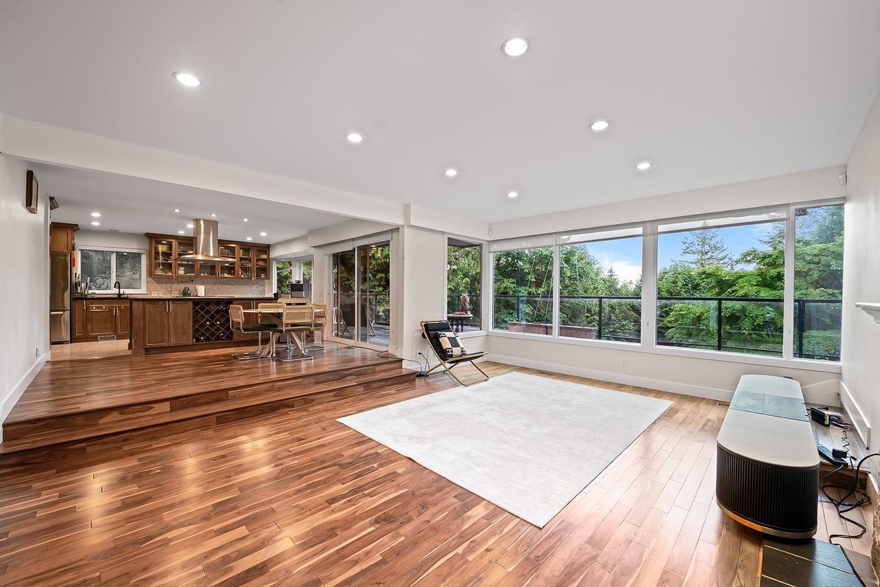 Property Photo: 1130 Groveland Court BC V7S 1Z6