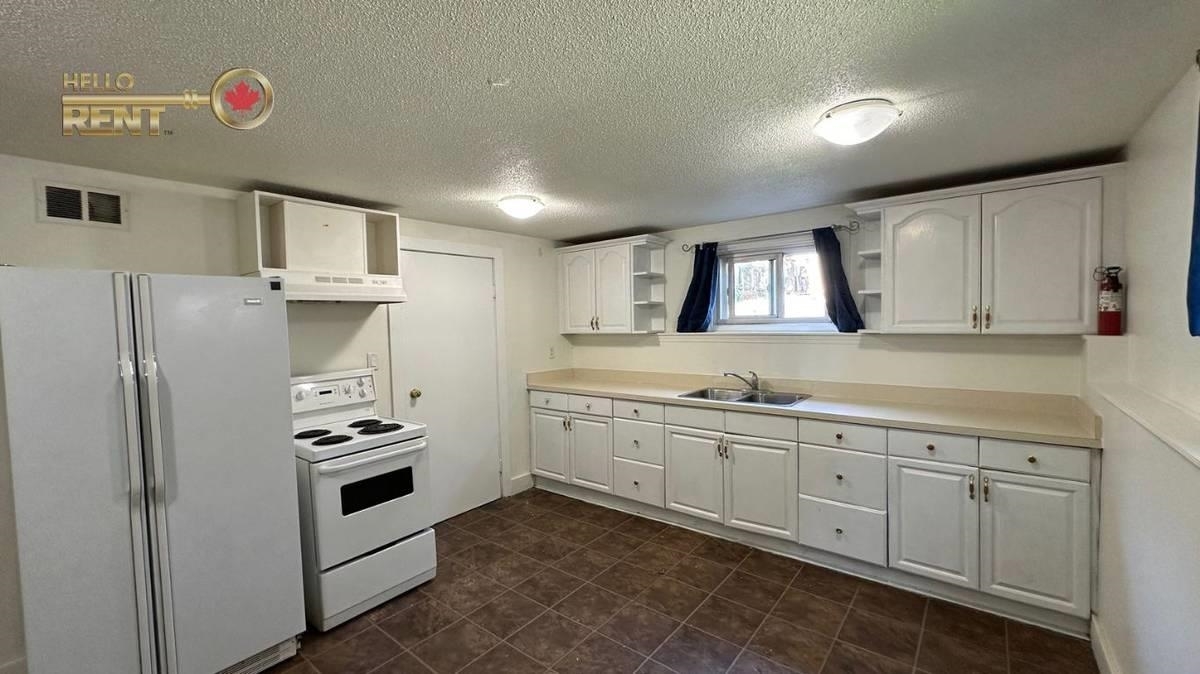 Property Photo:  3739 Rumble Street  BC V5J 1Z3 