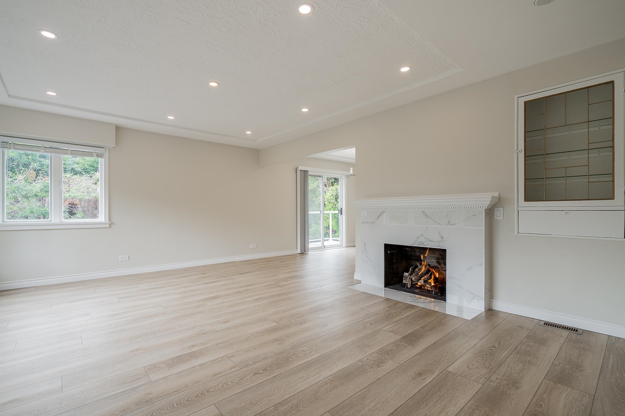 Property Photo: 1819 Inglewood Avenue BC V7V 1Y8