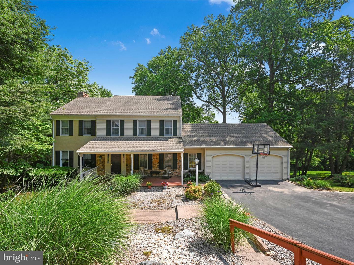 Property Photo: 11 Box Elder Lane PA 17584