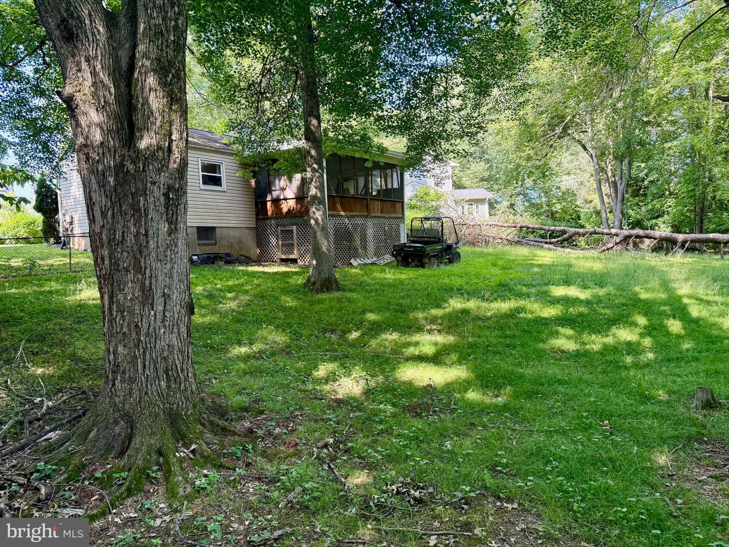 Property Photo:  505 Hillcrest Drive SW  VA 22180 