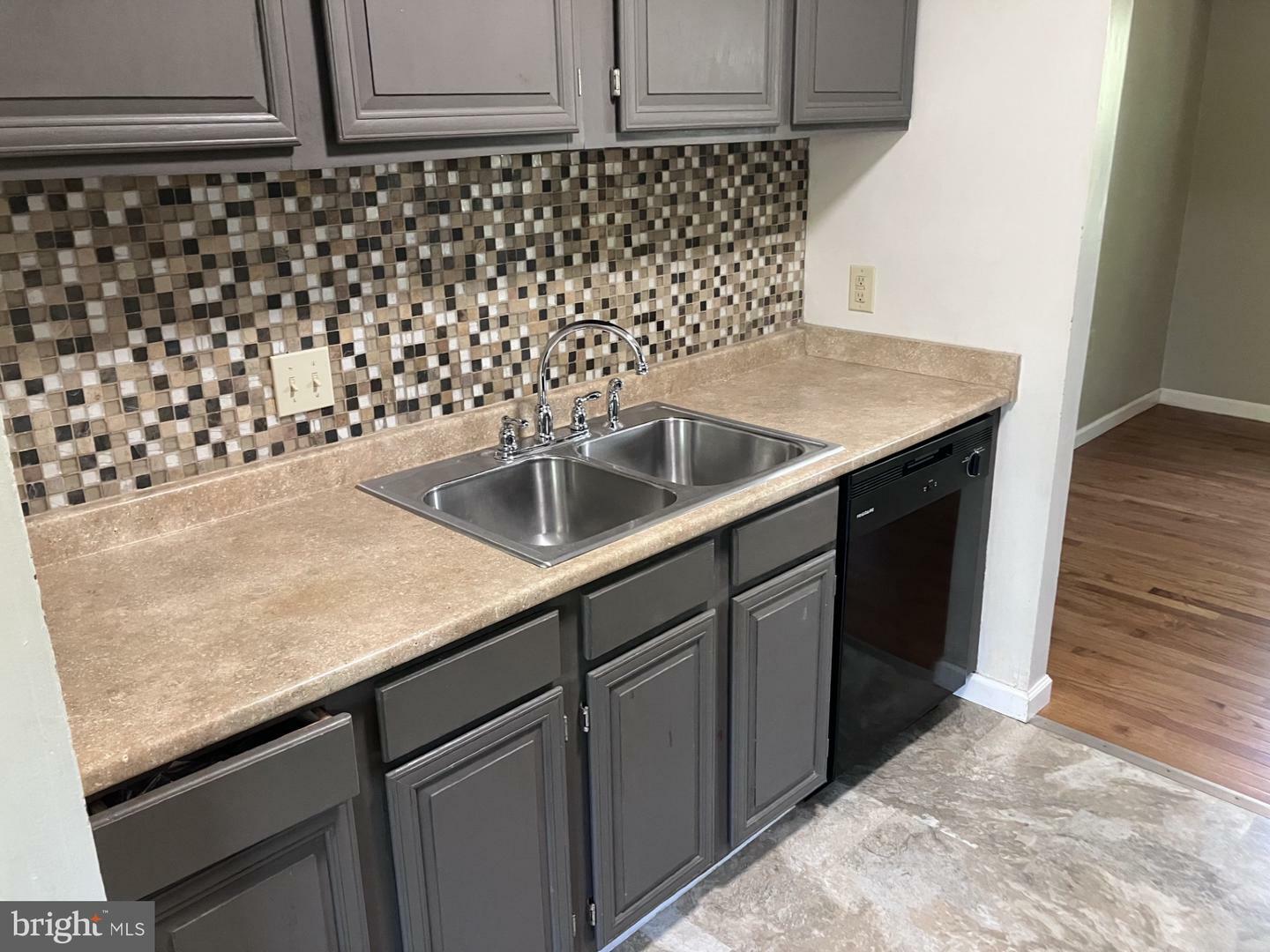 Property Photo: 9118 Bobwhite Circle MD 20879