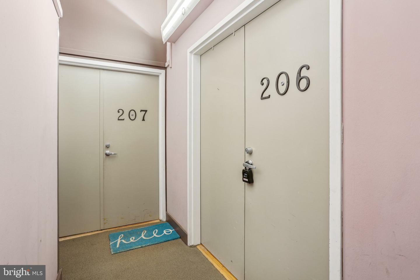 Property Photo: 309 Arch Street 13 206 PA 19106