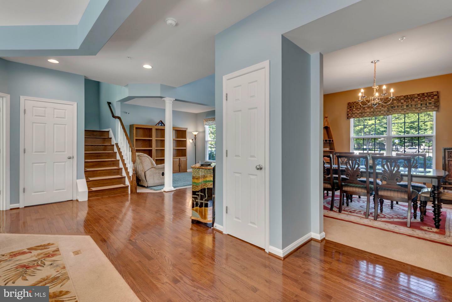 Property Photo: 417 Kings Way MD 21054