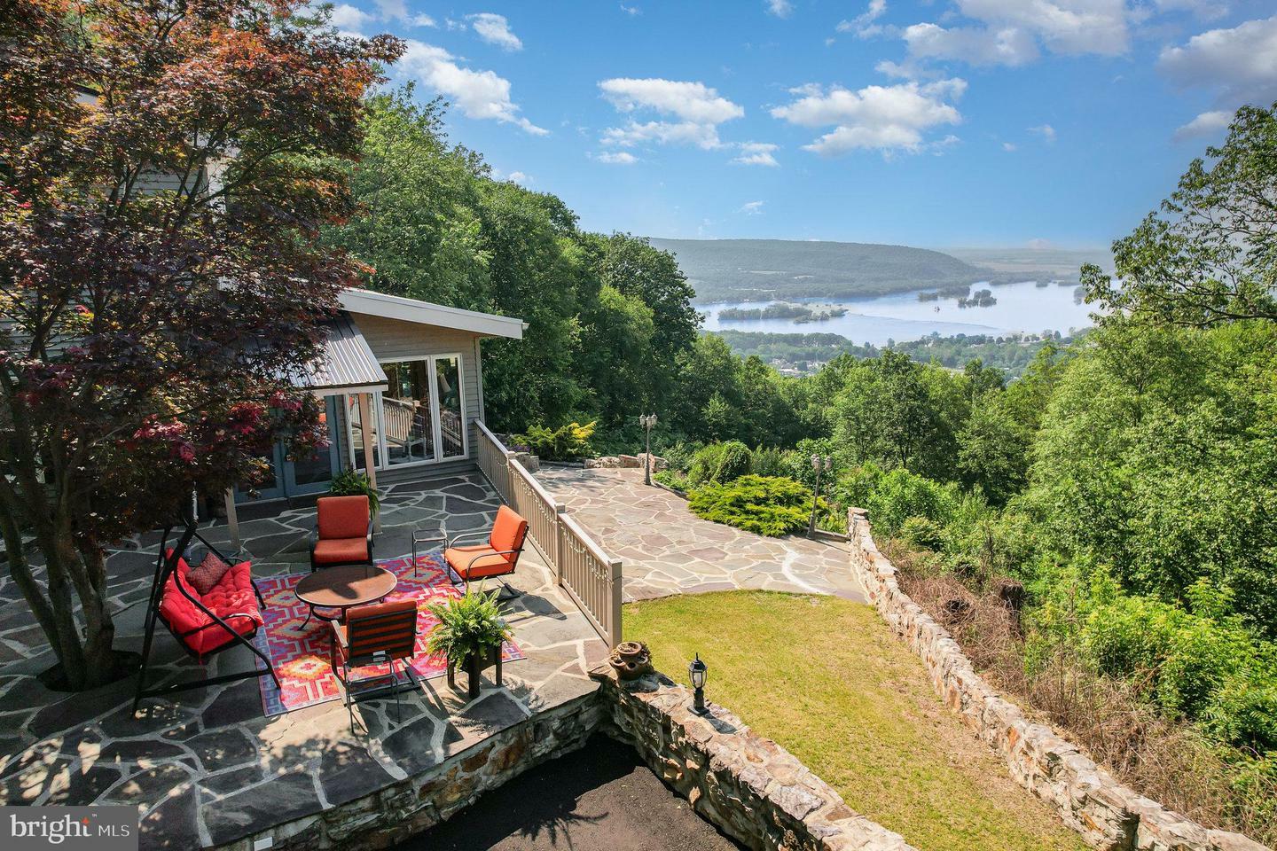 Property Photo: 400 Berry Mountain Rd PA 17061