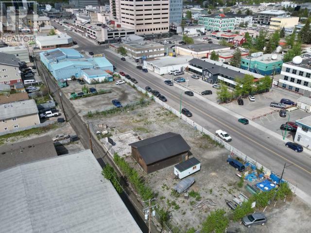 Property Photo:  5116, 5118 50 Street  NT  