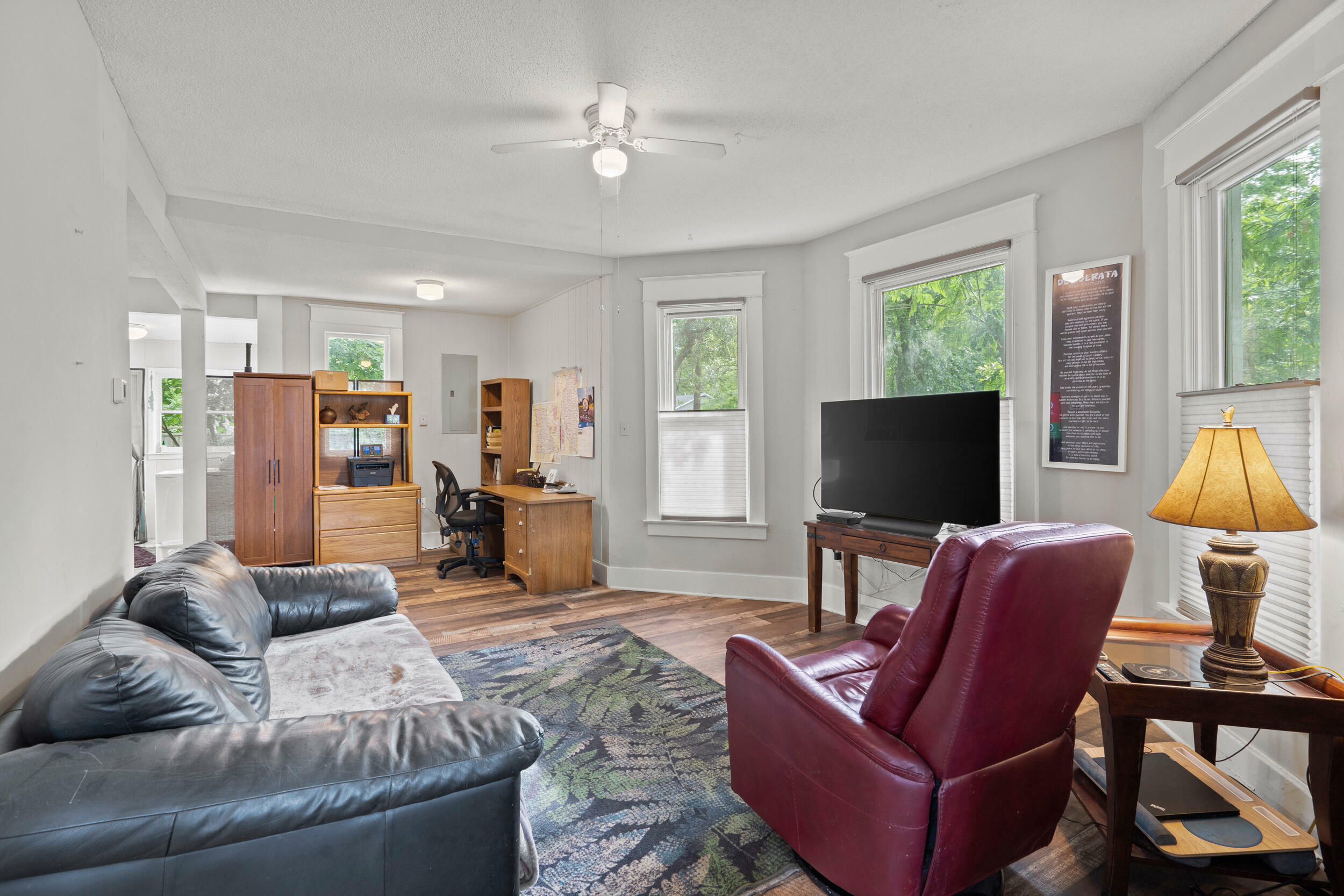 Property Photo: 21 Fourth Ave MO 65203