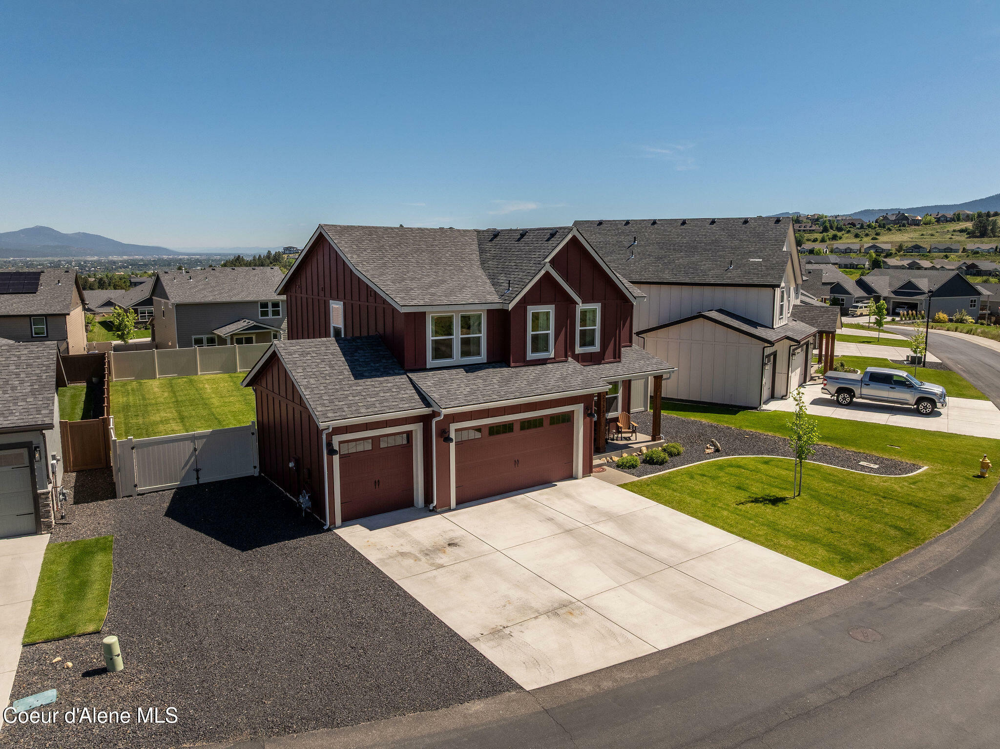 Property Photo: 21367 E Acadia Court WA 99019