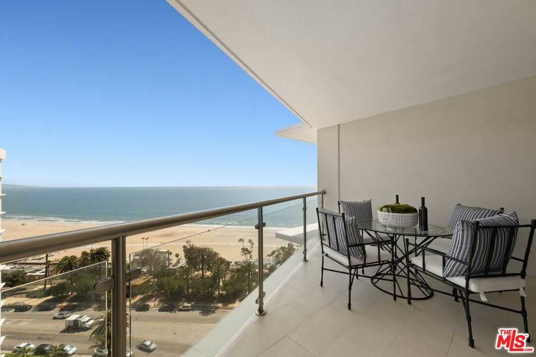 201 Ocean Ave  Santa Monica CA 90402 photo