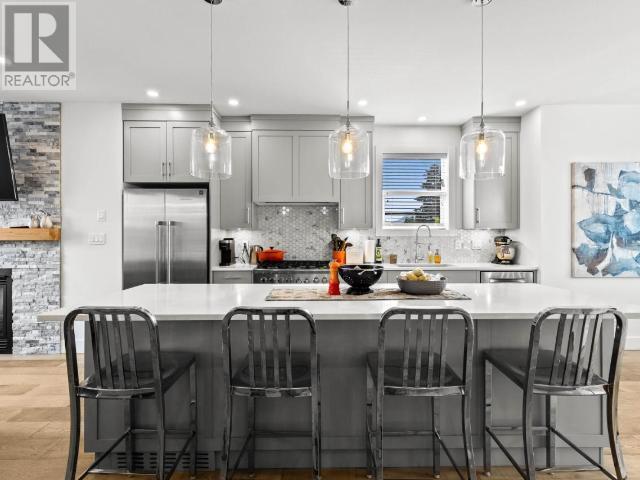 Property Photo: 370 9th Avenue 105 BC V2C 0H9