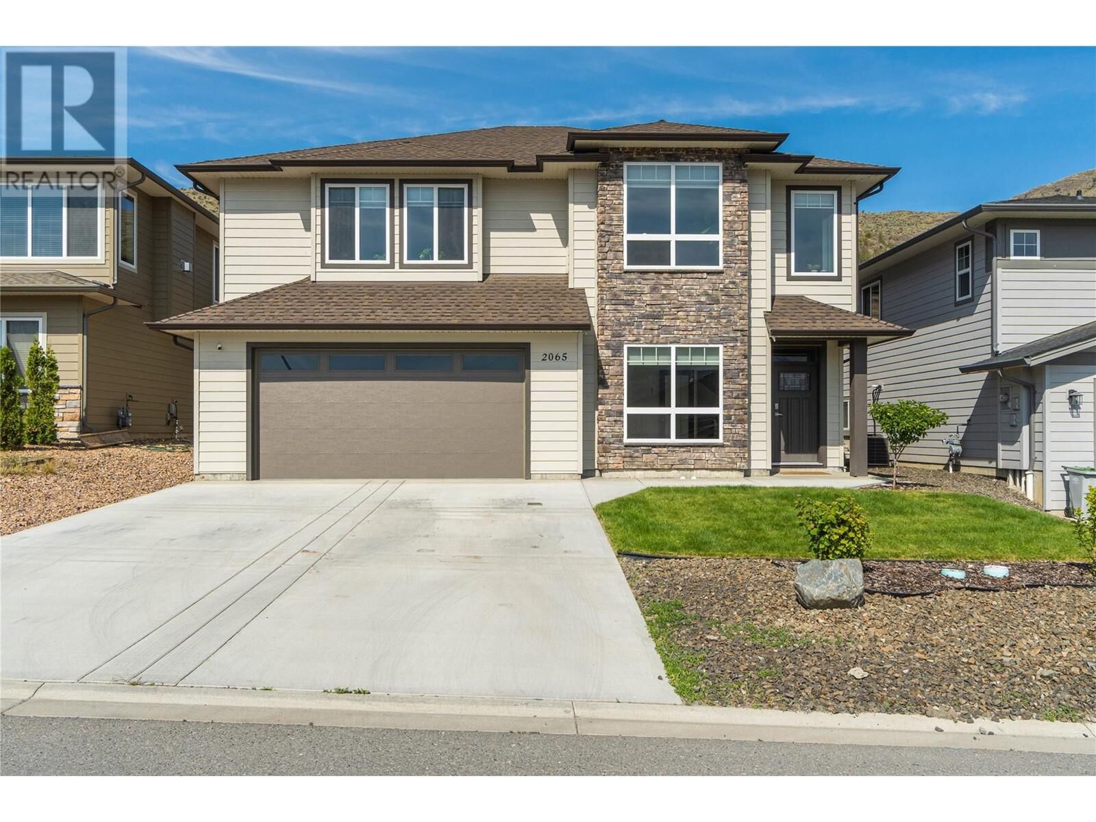 Property Photo:  2065 Saddleback Drive  BC V2B 0H2 