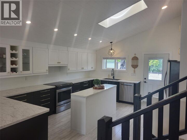 Property Photo: 9504 Hummingbird Lane BC V0H 1V5