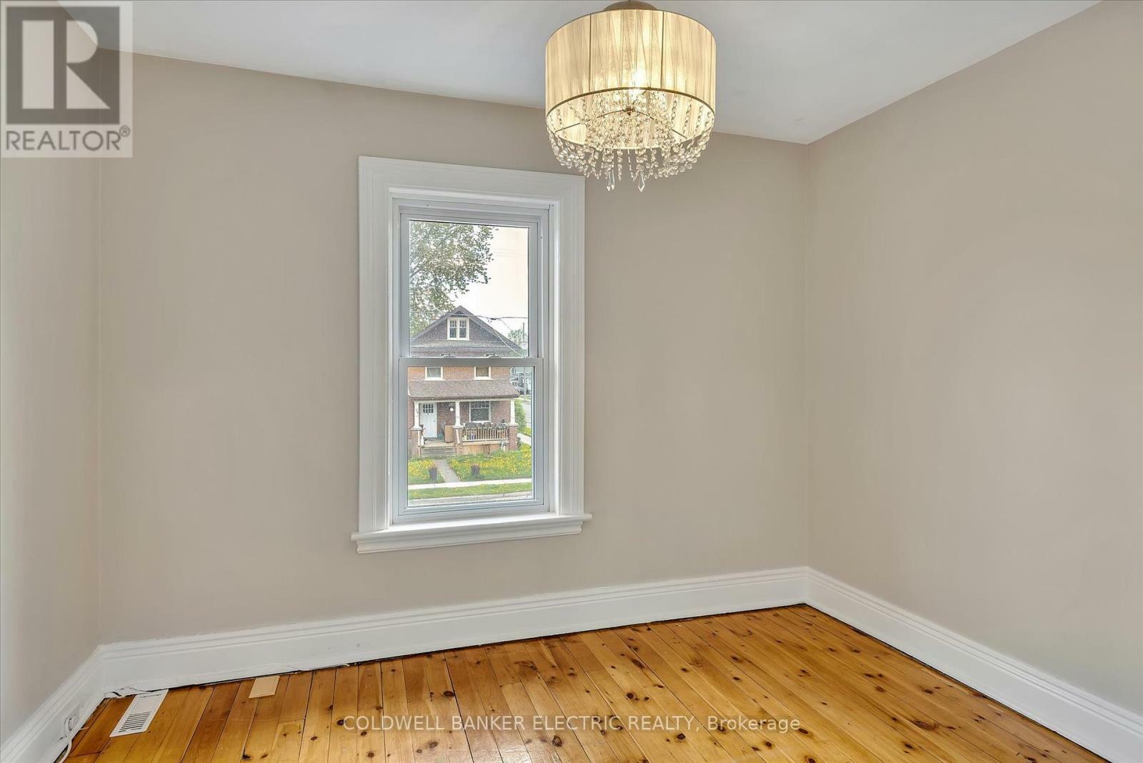 Property Photo: 202 Braidwood Avenue ON K9J 1V1