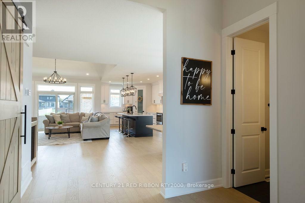 Property Photo:  11 Briscoe Crescent  ON N7G 4E1 