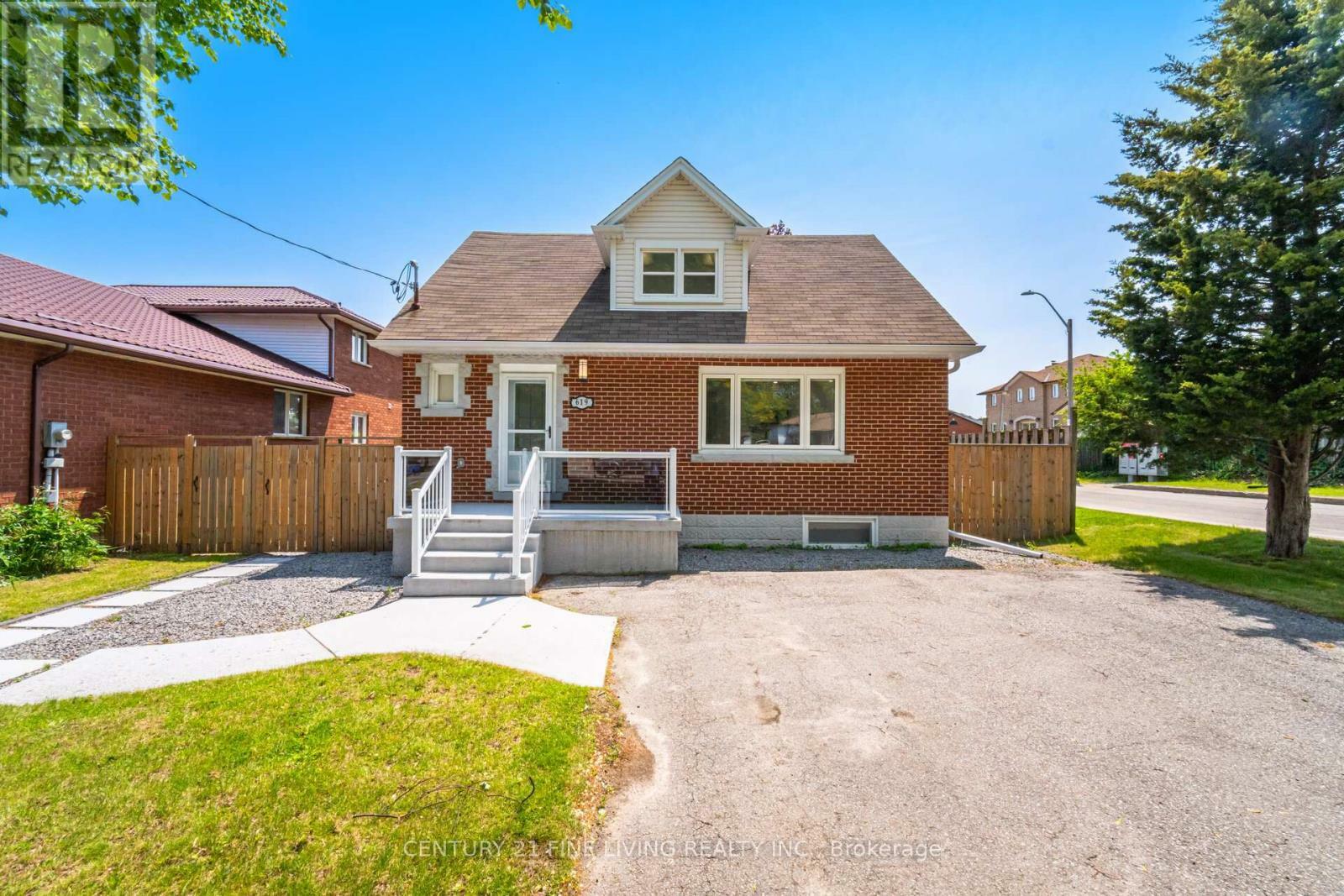 Property Photo: 619 Upper Paradise Road ON L9C 5P5