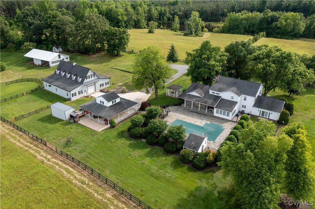 Property Photo: 3122 W Creek Road VA 23930
