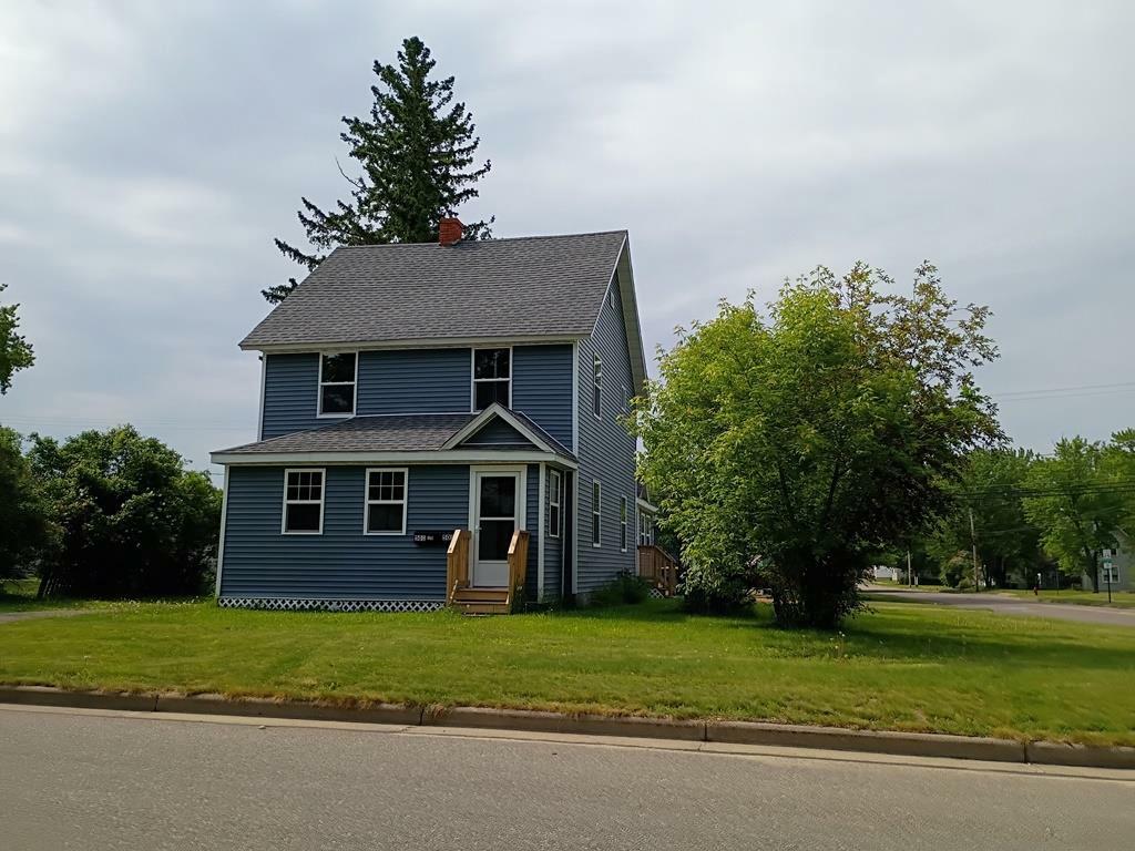 Property Photo:  501 East 9th Street  WI 54452 