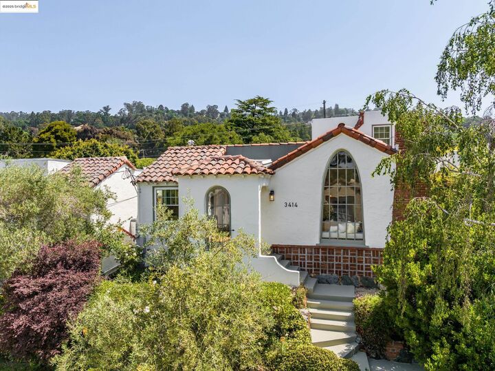 3414 Guido St  Oakland CA 94602 photo