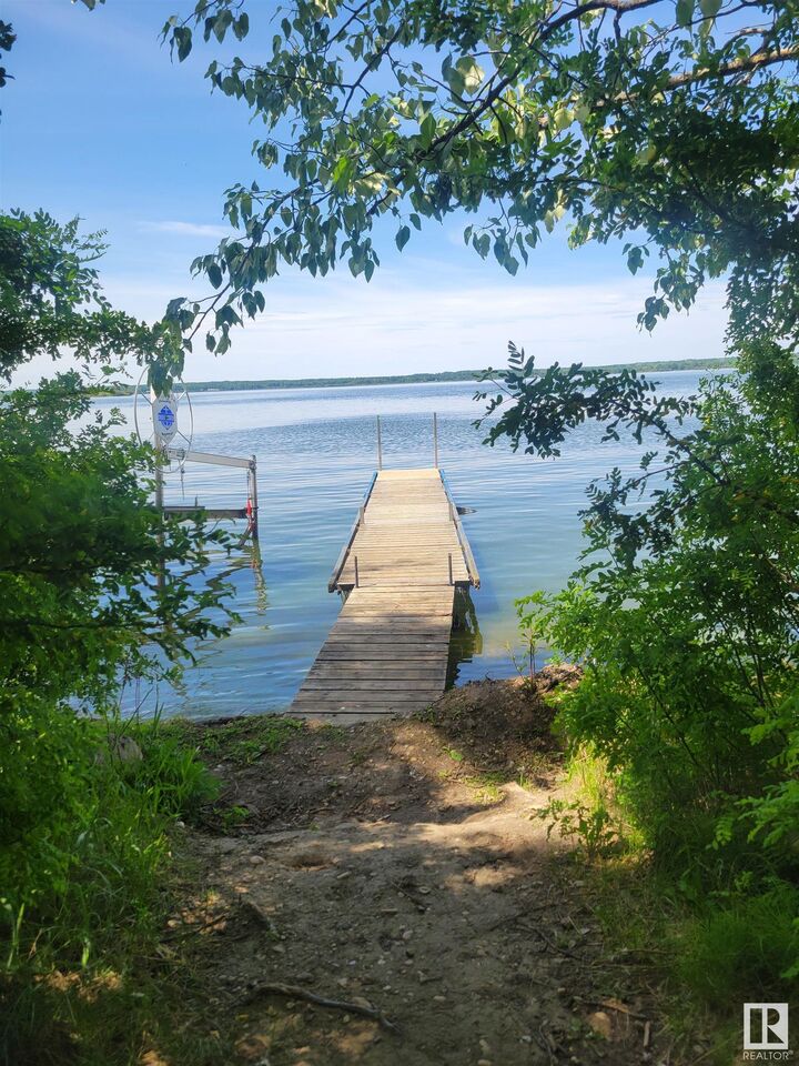 4 Poppy Place  Rural Lac Ste. Anne County AB T0E 1H0 photo