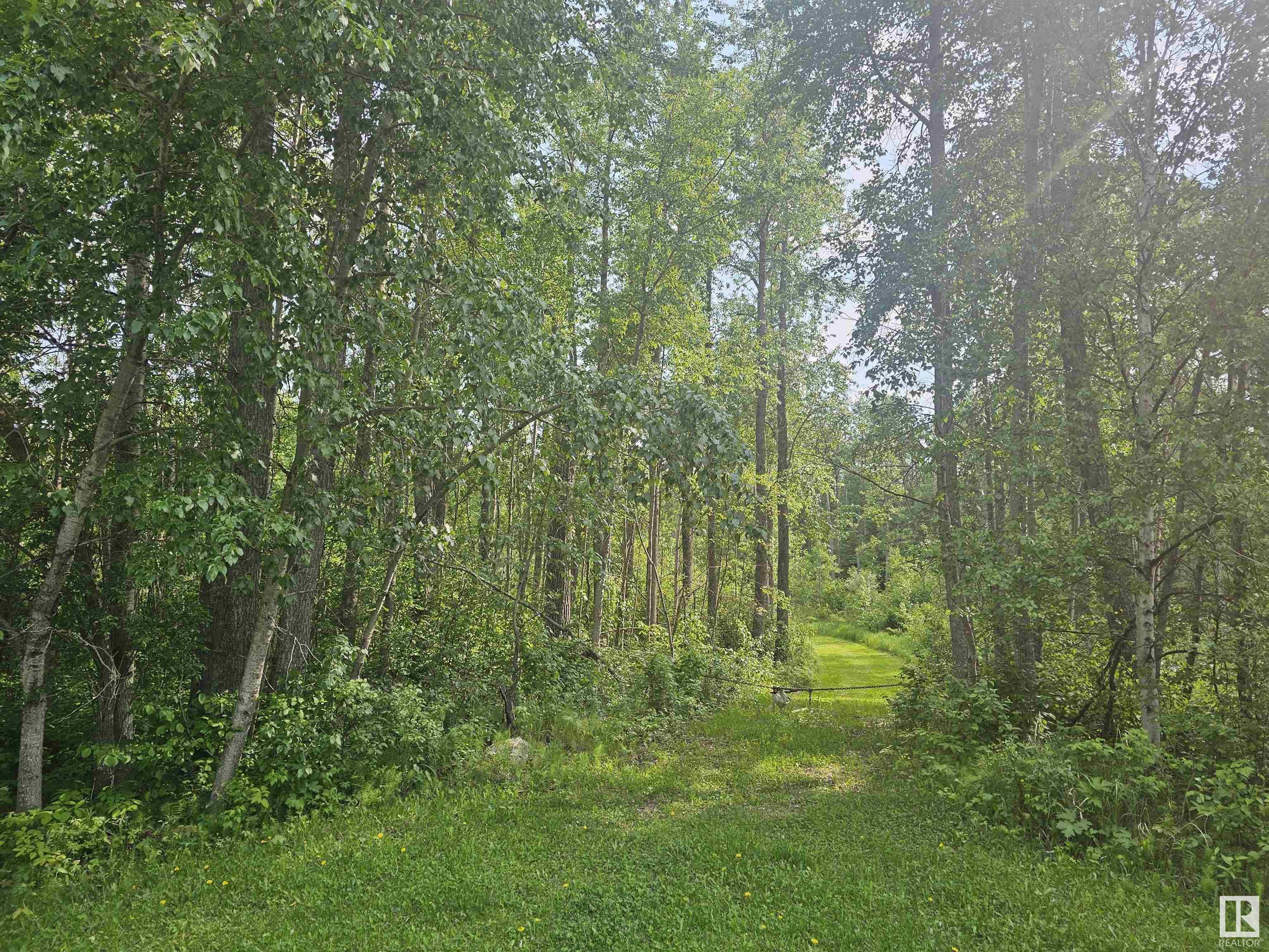 Photo de la propriété: 54104 Rge Road 35 10 AB T0E 0A0