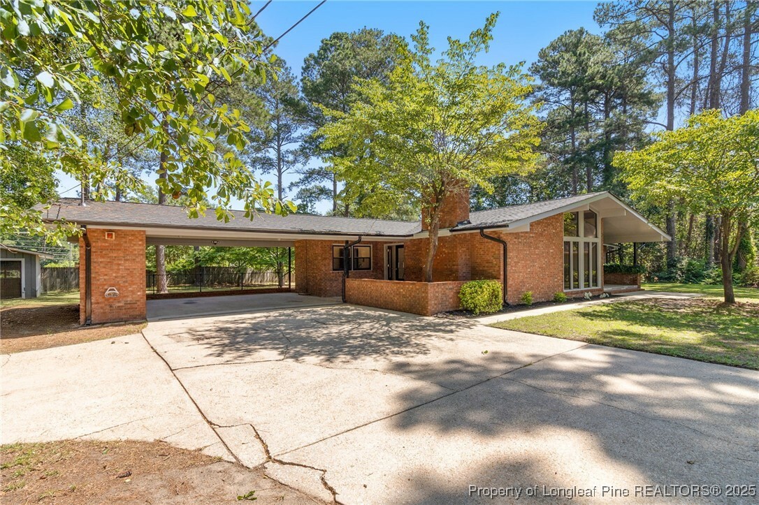 Property Photo: 1316 Everglade Drive NC 28303