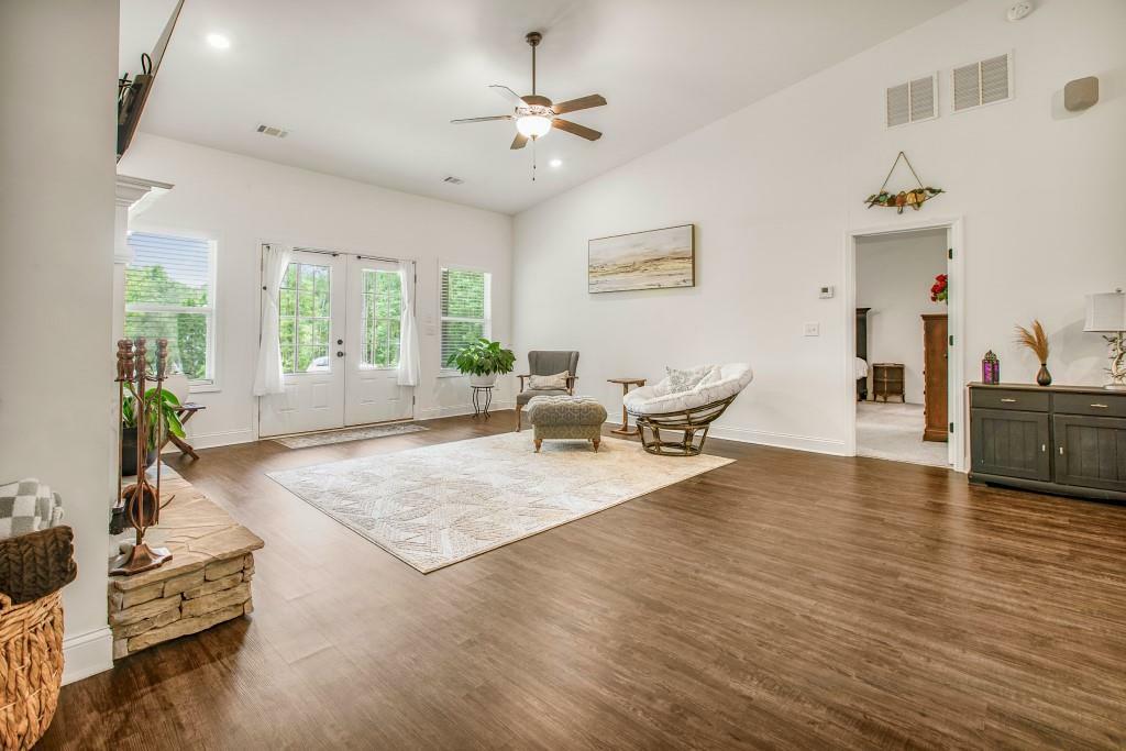 Property Photo: 594 Maner Road GA 30153