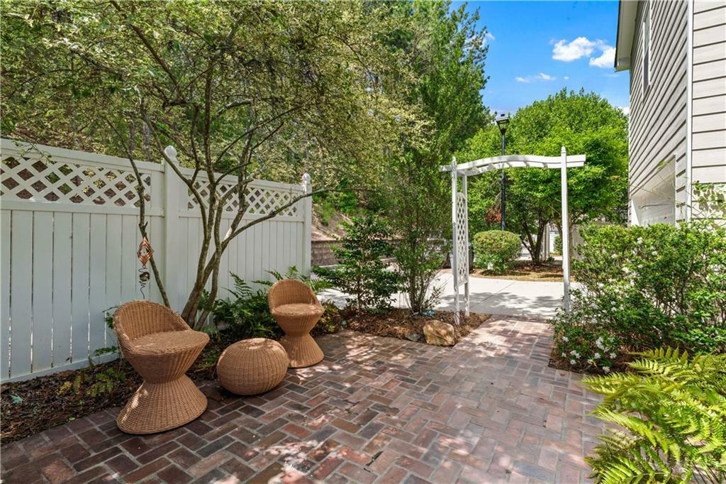 Property Photo: 859 Scales Road GA 30024