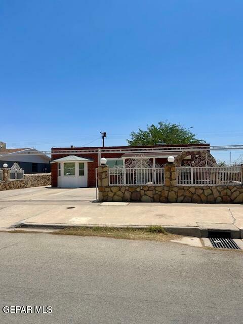 Property Photo: 264 Edith Drive TX 79915