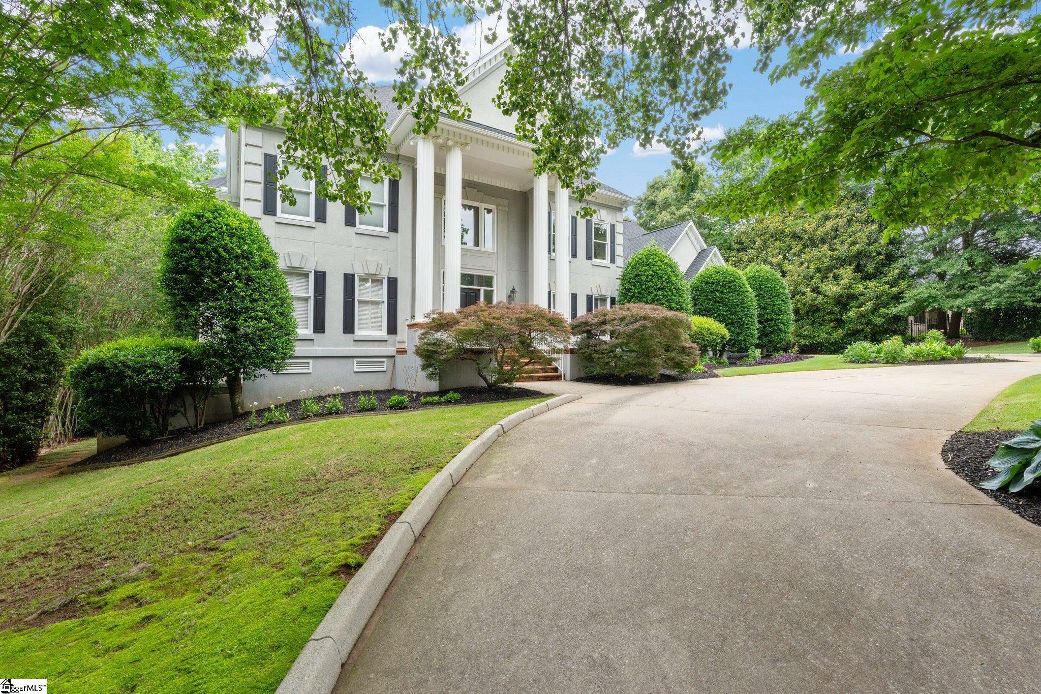 Property Photo: 120 Thornblade Boulevard SC 29650