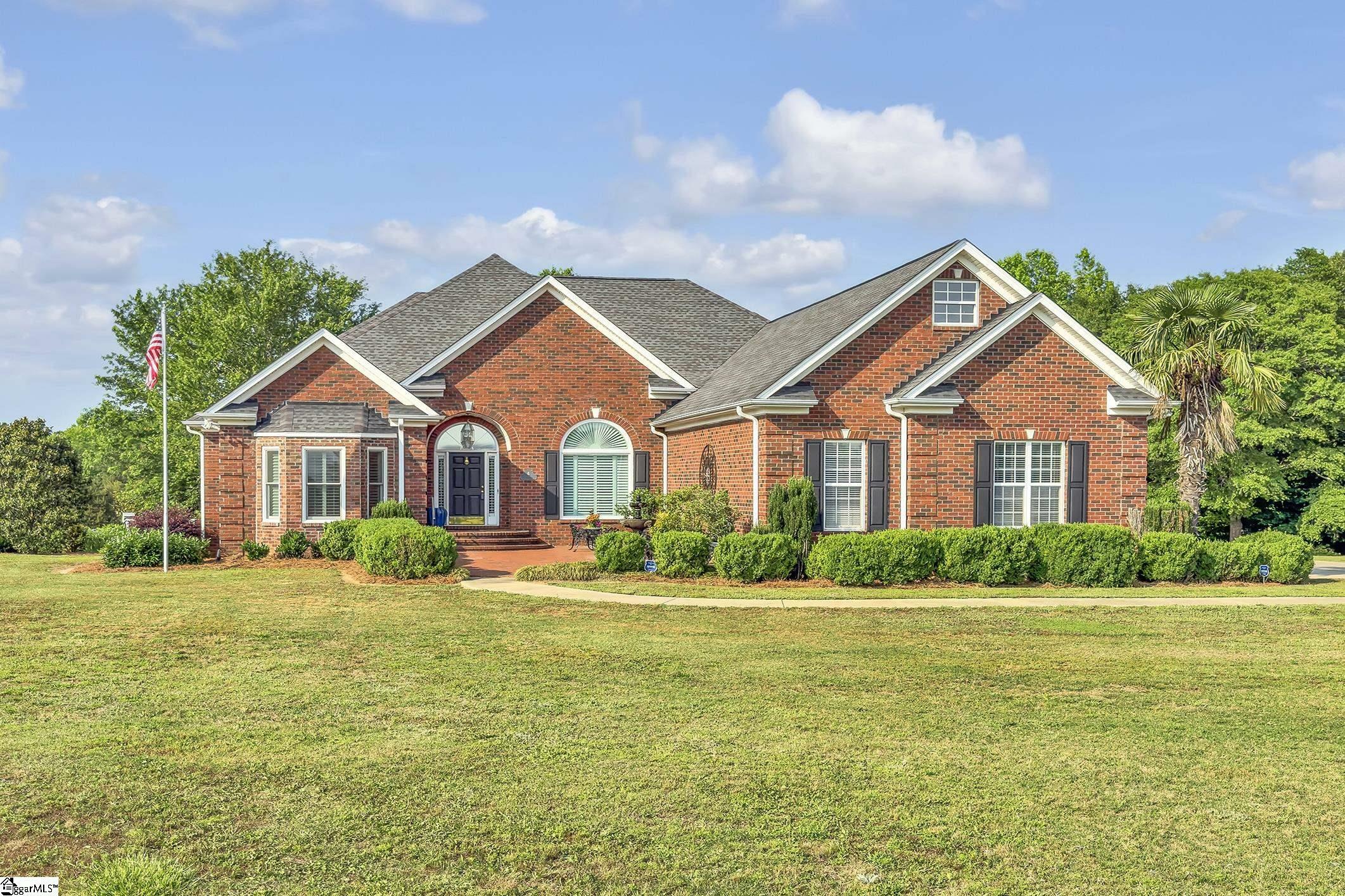 Property Photo: 5455 Highway 215 SC 29374