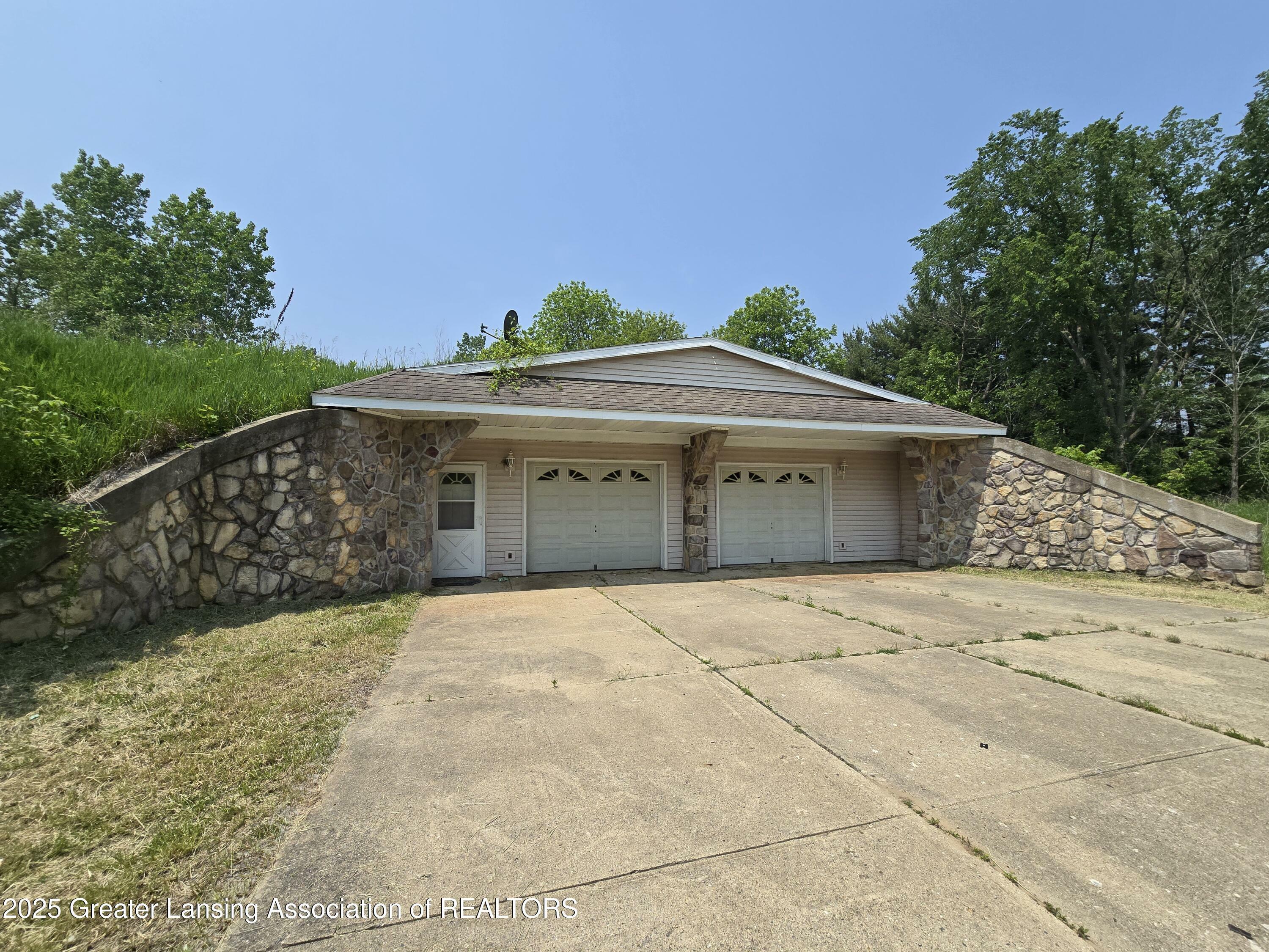 Property Photo: 6322 Springport Road MI 48827