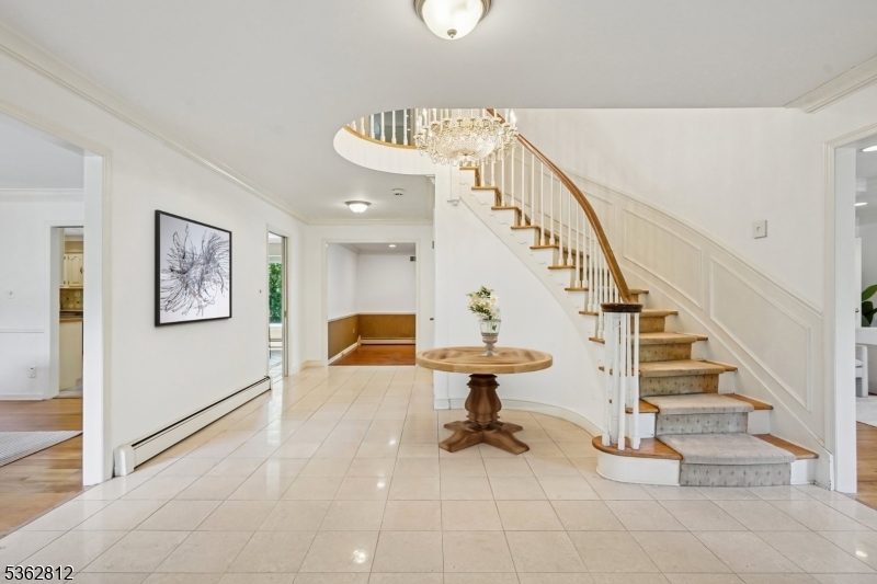 Property Photo:  8 Debra Ct  NJ 07076 
