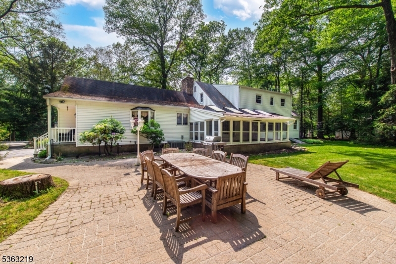 Property Photo: 504 Pepperidge Tree Ln NJ 07405