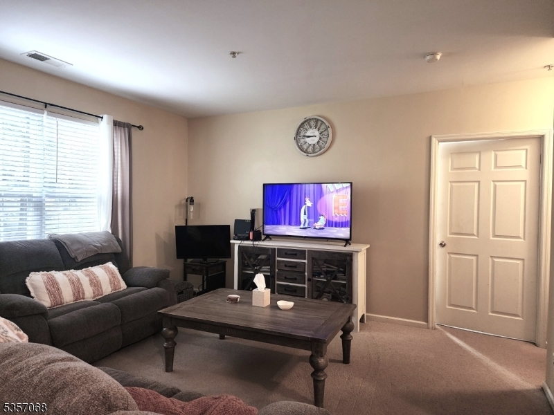 Property Photo: 53 Mountainview Ct 53 NJ 07457