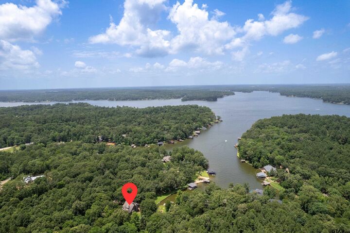 Property Photo:  233 E El Dorado Drive  TX 75480