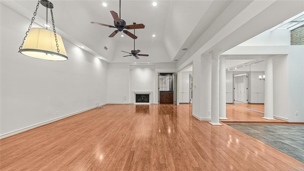 Property Photo: 4868 Post Oak Timber Drive TX 77056