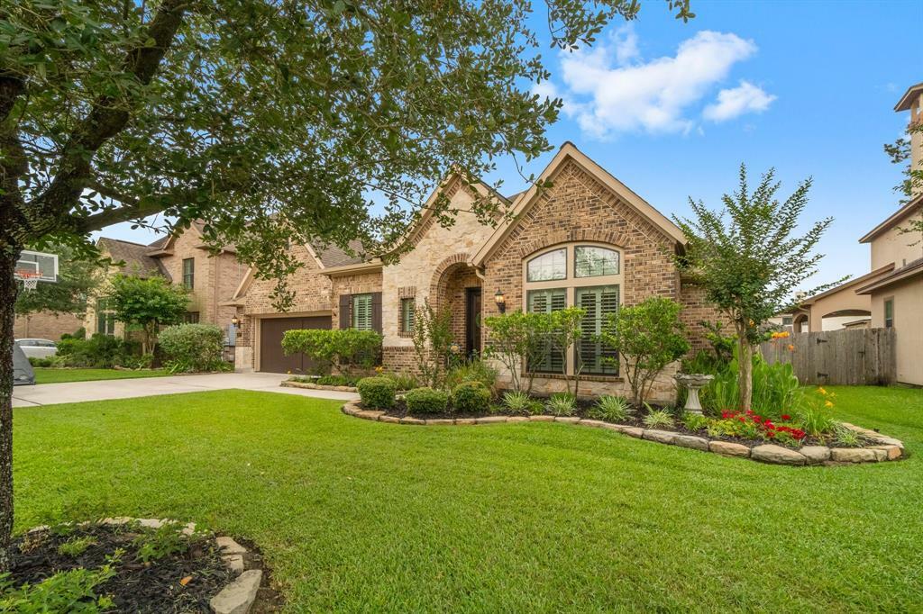 Property Photo: 117 Silverstone Lane TX 77384