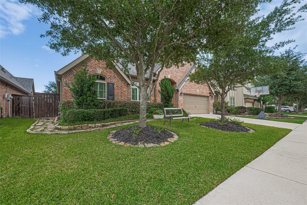 Property Photo: 1622 Quail Ridge Drive TX 77493