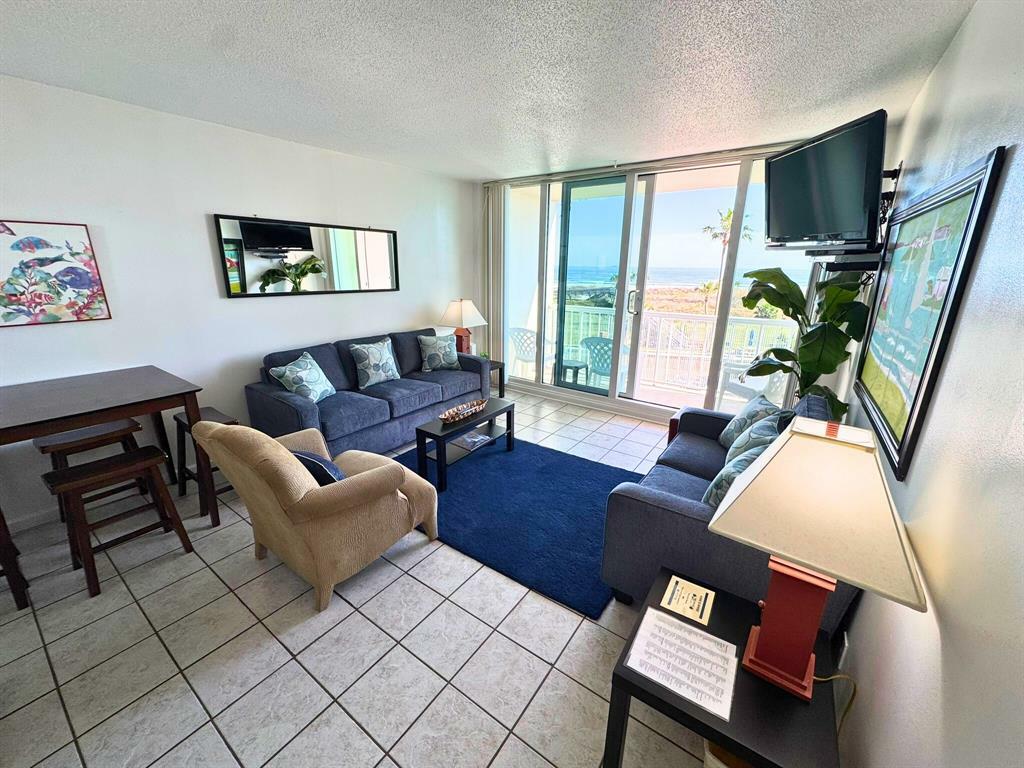 Property Photo: 1401 E Beach Drive 109 TX 77550